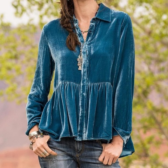 Sundance Tops - Sundance | Crushed Velvet Button Down Top Large